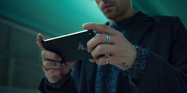 Telefon Razer Sedia Pengalaman Gaming Setara Desktop