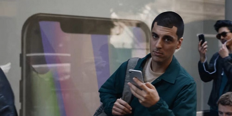 Samsung: Obsesi iPhone Harus Berhenti Sekarang!