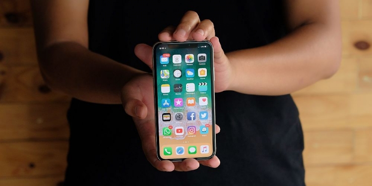 Inilah Dia iPhone X yang Dinantikan Selama Ini