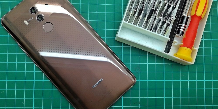 Servis Baiki Percuma Untuk Semua Telefon Huawei Sehingga Hujung Tahun 2017