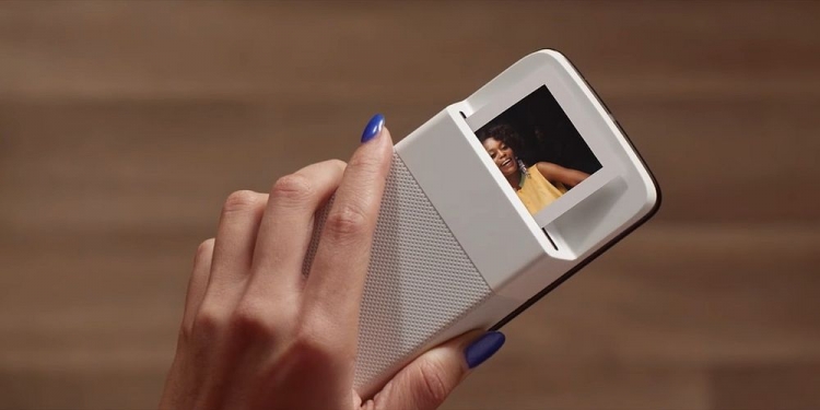 Teknologi Polaroid Menjangkiti Moto Mod