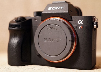Inilah Sony A7R III Dan Ia “Overkill”
