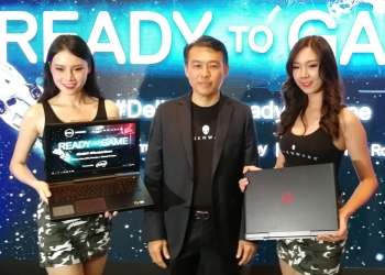 Pembedahan plastik buat laptop Dell Inspiron 15 7000 Gaming