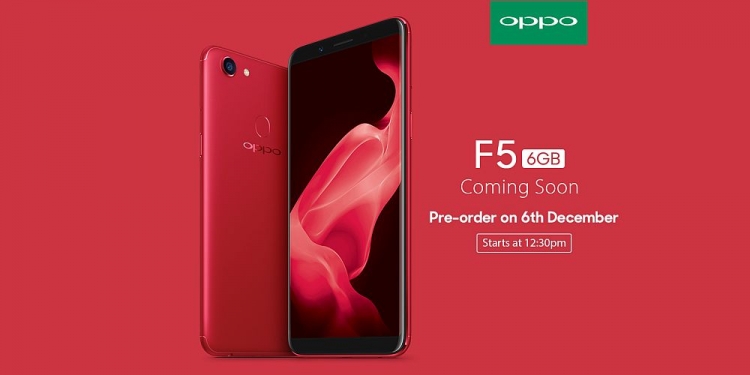 Merah dan Swarovski pilihan eksklusif OPPO F5 6GB?