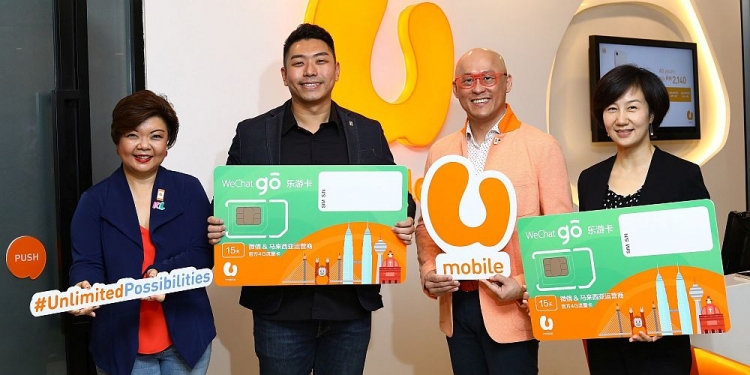 Pelancong China Nikmati Internet Tanpa Had Di Malaysia