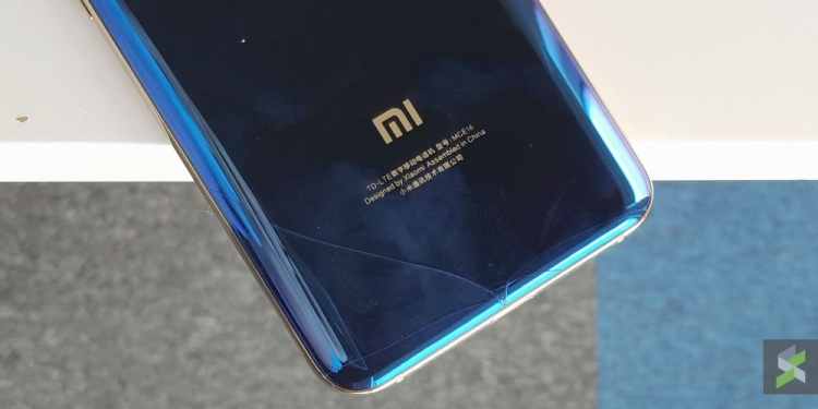 Penyelidik Jepun temui cara skrin retak boleh pulih sendiri