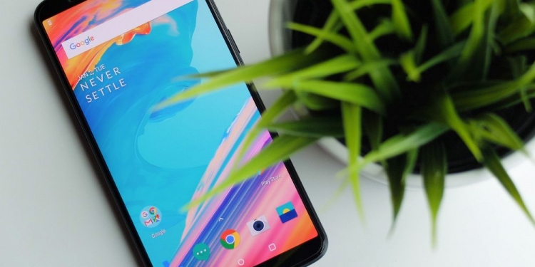 Kami Raba OnePlus 5T Dan Asyik Amat Rasanya