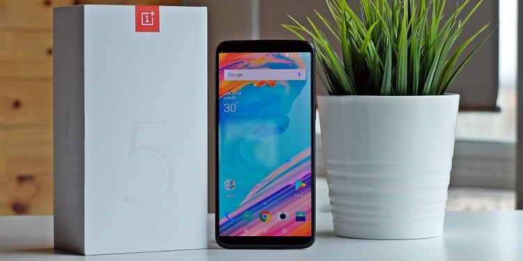 Kami Raba OnePlus 5T Dan Asyik Amat Rasanya