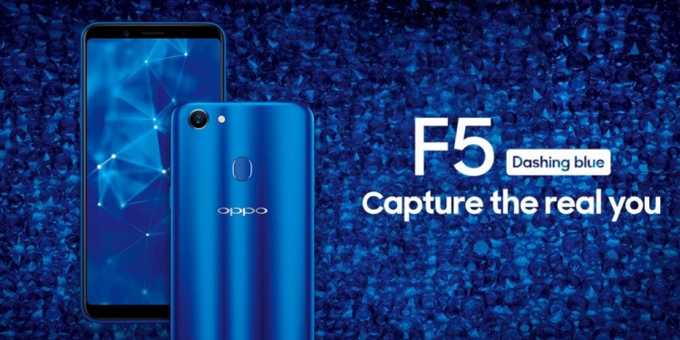 Cubaan pertama OPPO dengan OPPO F5 Dashing Blue