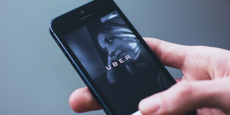 Kurang bajet nak tukar bateri iPhone? Tukar setting pun boleh