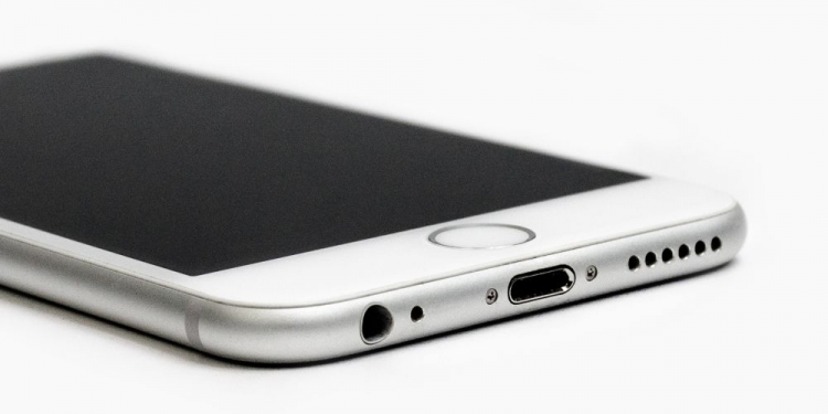 Kurang bajet nak tukar bateri iPhone? Tukar setting pun boleh