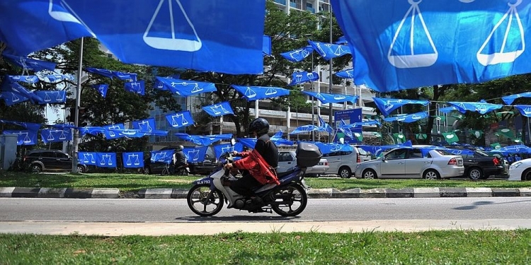 Data Facebook Anda Mungkin Diguna Untuk Pengaruhi Pilihanraya
