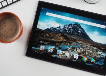 [Reviu] Lenovo Tab 4 10 Plus Adalah Yang Terbaik Dalam Kelasnya