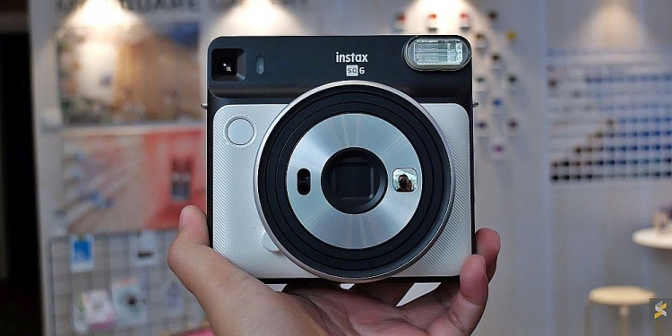 Fujifilm Instax SQUARE SQ6 Adalah Instagram Versi Hipster