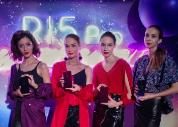 OPPO R15 Pro ada hadiah RM399 untuk yang terawal