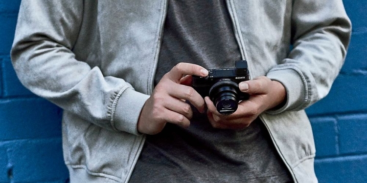 Sony Malaysia Buka Tempahan Kamera Kompak Terhebat Mereka, RX100 VI