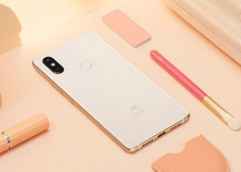 Mi 8 SE lebih kecil dan murah dah diimport masuk ke Malaysia