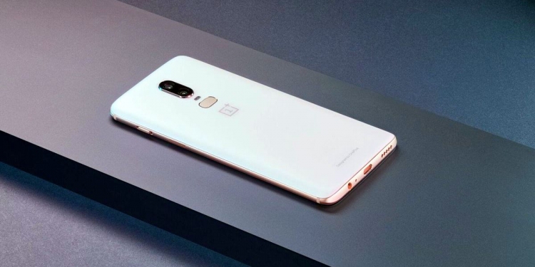 OnePlus 6 berwarna putih sutera tiba di pasaran Malaysia