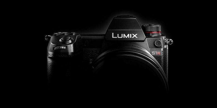 Panasonic LUMIX Cipta Sejarah, Langkah Masuk Ke Gelanggang Full Frame