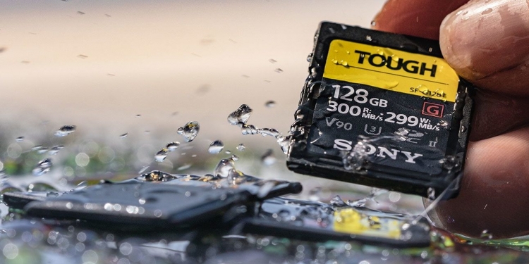 Kad SD Sony SF-G TOUGH series paling lasak dan terpantas di dunia