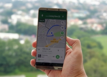 Memandu dengan lebih tenang bersama Google Maps dan Spotify
