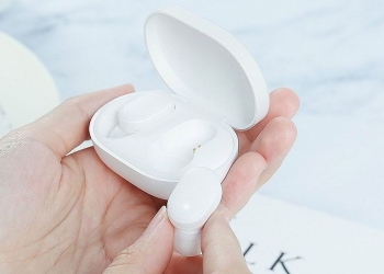 Pesaing Airpods Daripada Xiaomi Dijual 5 Kali Ganda Lebih Murah