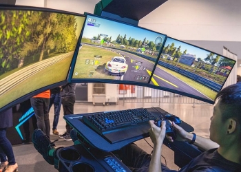 Gaming Chair Paling Futuristik Dipamerkan Di Axiata Arena