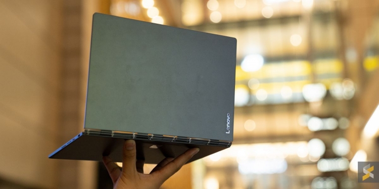 Yoga Book 2018 Adalah Laptop Ternipis Dalam Kelasnya