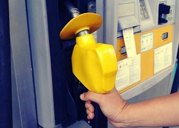 Puluhan Kenderaan Tersadai Akibat Kecuaian Operasi Stesen Petronas