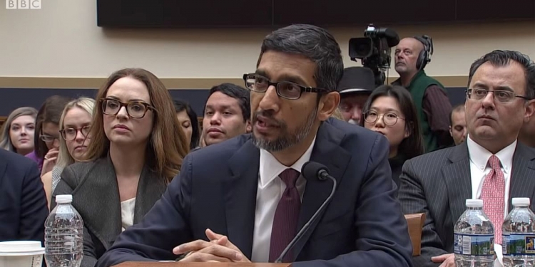 Kenapa carian Idiot menunjukkan gambar Presiden Amerika, Donald Trump?