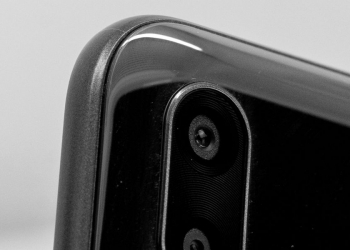 Giveaway Tahun Baru, Telefon Baru