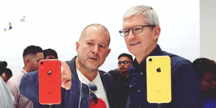 Apple Beri Amaran Tentang Keuntungan Merudum Kepada Pelaburnya