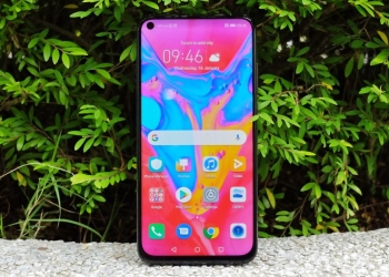 Honor View 20 Realisasikan Paparan Berlubang Bersama Kamera 48MP