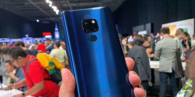 Berdiet dengan Huawei di Tahun Baru Cina