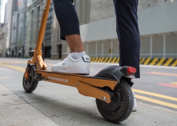 Neuron Mobility lancar servis berkongsi skuter elektrik di Malaysia