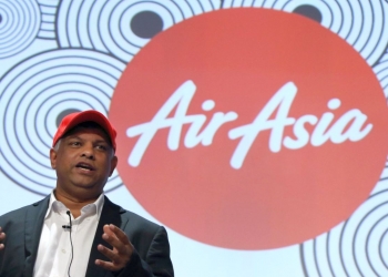 Tony Fernandes menutup akaun Facebook dan bertumpu di Twitter