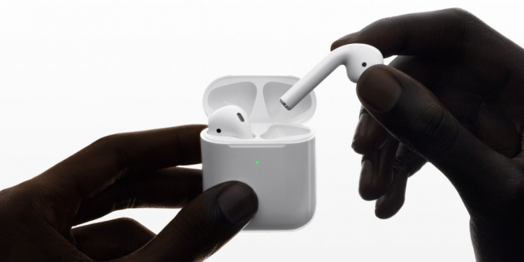Apple Airpod generasi kedua kini tanpa wayar sepenuhnya