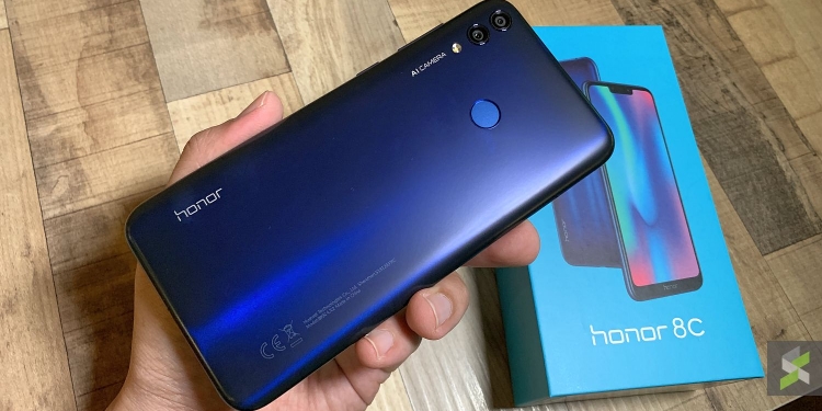 Honor 8C Telefon Praktikal Pada Harga Minimal