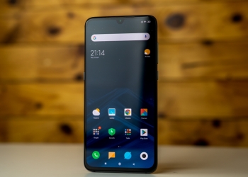 Mi 9 berkuasa Snapdragon 855 tiba di Malaysia dengan harga kekal terendah