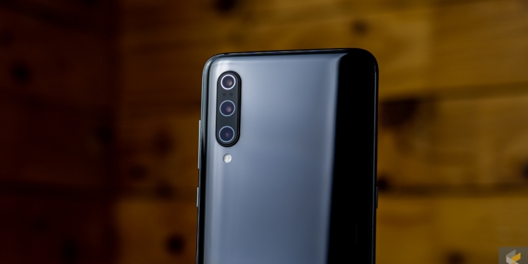 Mi 9 berkuasa Snapdragon 855 tiba di Malaysia dengan harga kekal terendah