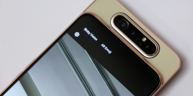 Galaxy A80: Selfie Superstar Samsung Dengan Rekaan Radikal