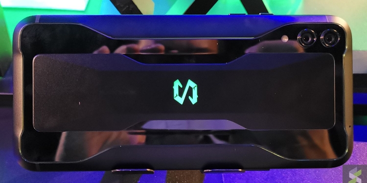 Miliki kuasa Snapdragon 855 pertama di Malaysia dengan Black Shark 2