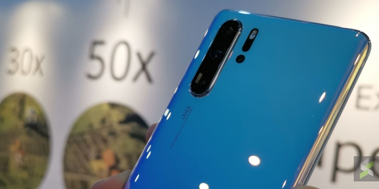 Huawei tawar ganjaran VIP dan program tukar telefon untuk P30