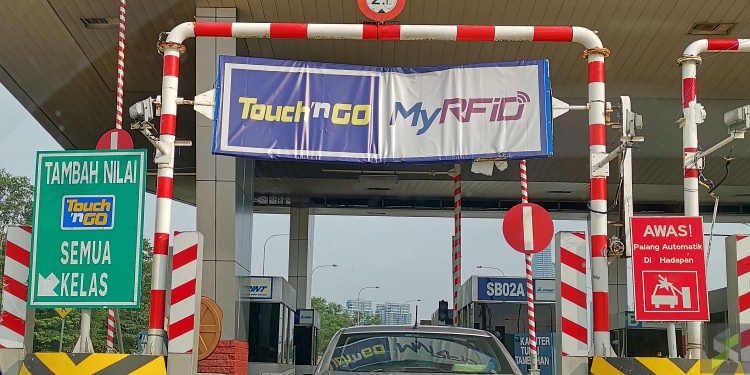 Touch n Go dan EZ-link bergabung cipta kad Combi dua matawang