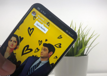 Pengguna boleh kongsi filem kegemaran di Instagram Stories