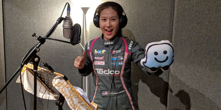 Kini Leona Chin boleh menemani anda ketika memandu menggunakan Waze