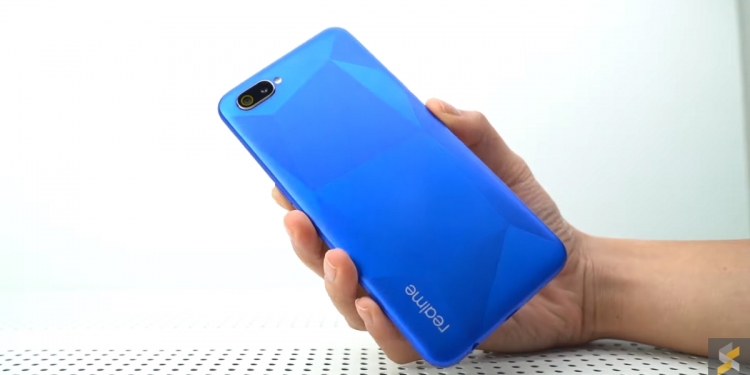 Buka Kotak: Realme C2, Telefon Termurah Realme 2019