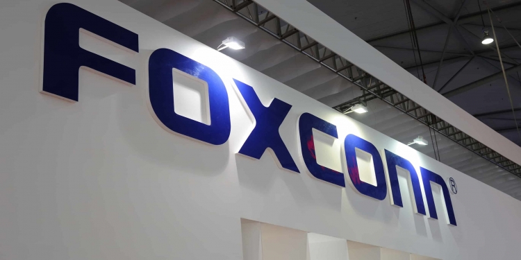 Foxconn boleh hasilkan iPhone di luar China jika kerajaan AS memaksa