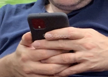 Telefon pintar Google Pixel 4 ditemui digunakan di London