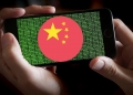 Kerajaan China Dikesan Pasang Malware Dalam Telefon Pelancong